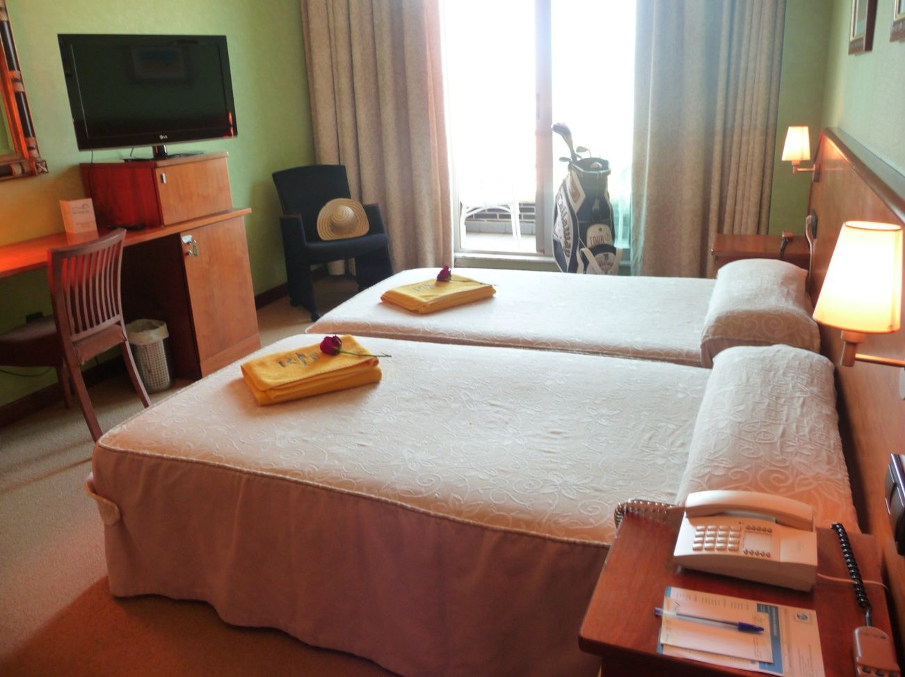 Hotel Milagros Golf Mogro Exterior photo
